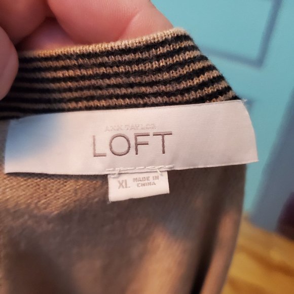 Classic Tan and Black Sweater - Picture 2 of 2